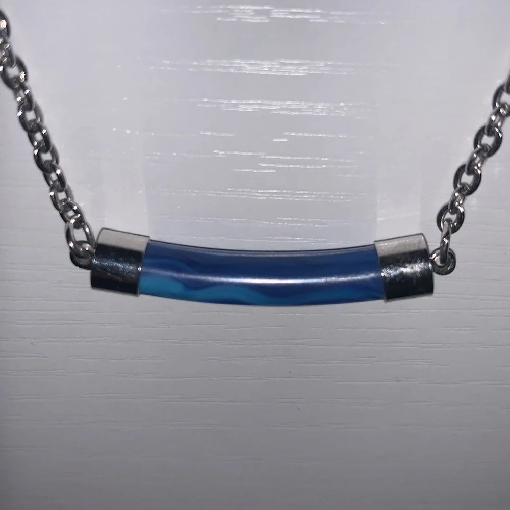 SARAH COVENTRY Arc Necklace - Picture 6 of 7